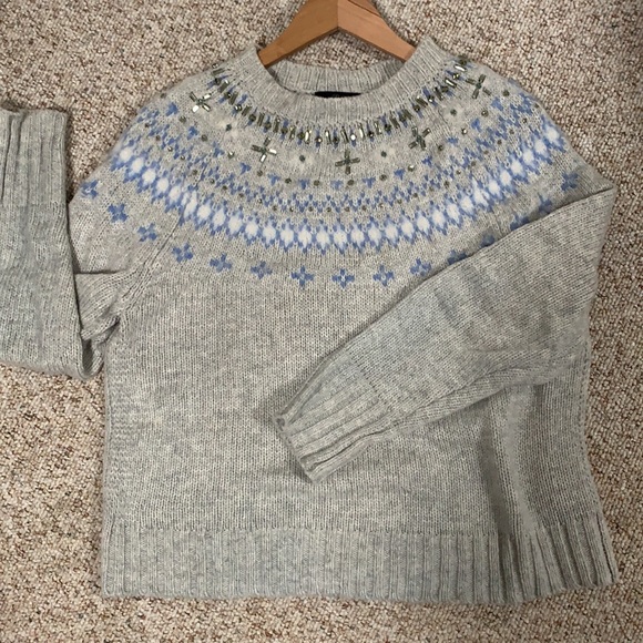 Perfect holiday sweater! - Picture 2 of 3